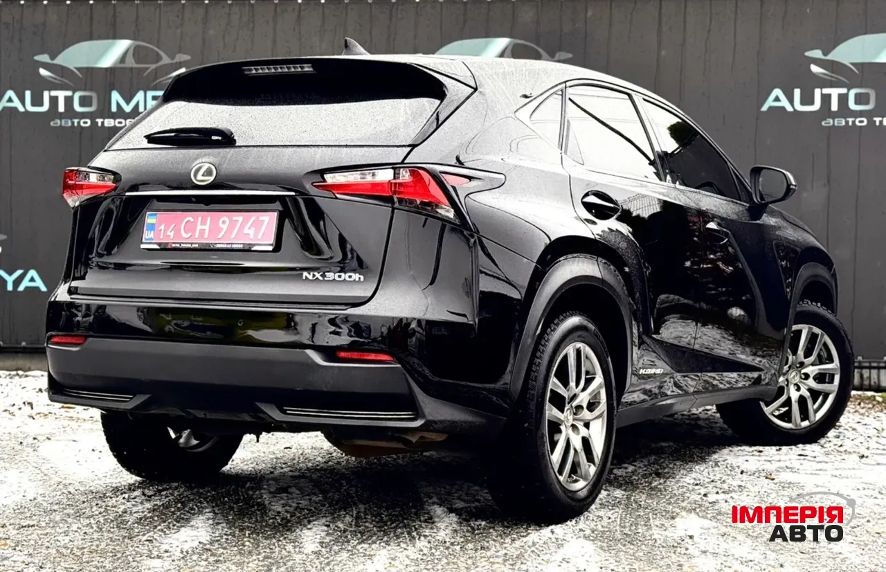 Lexus NX - фото 14