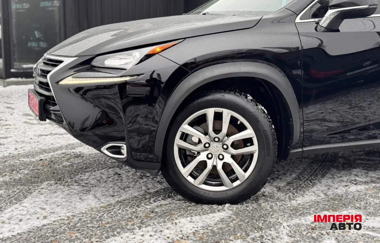 Lexus NX - фото 8
