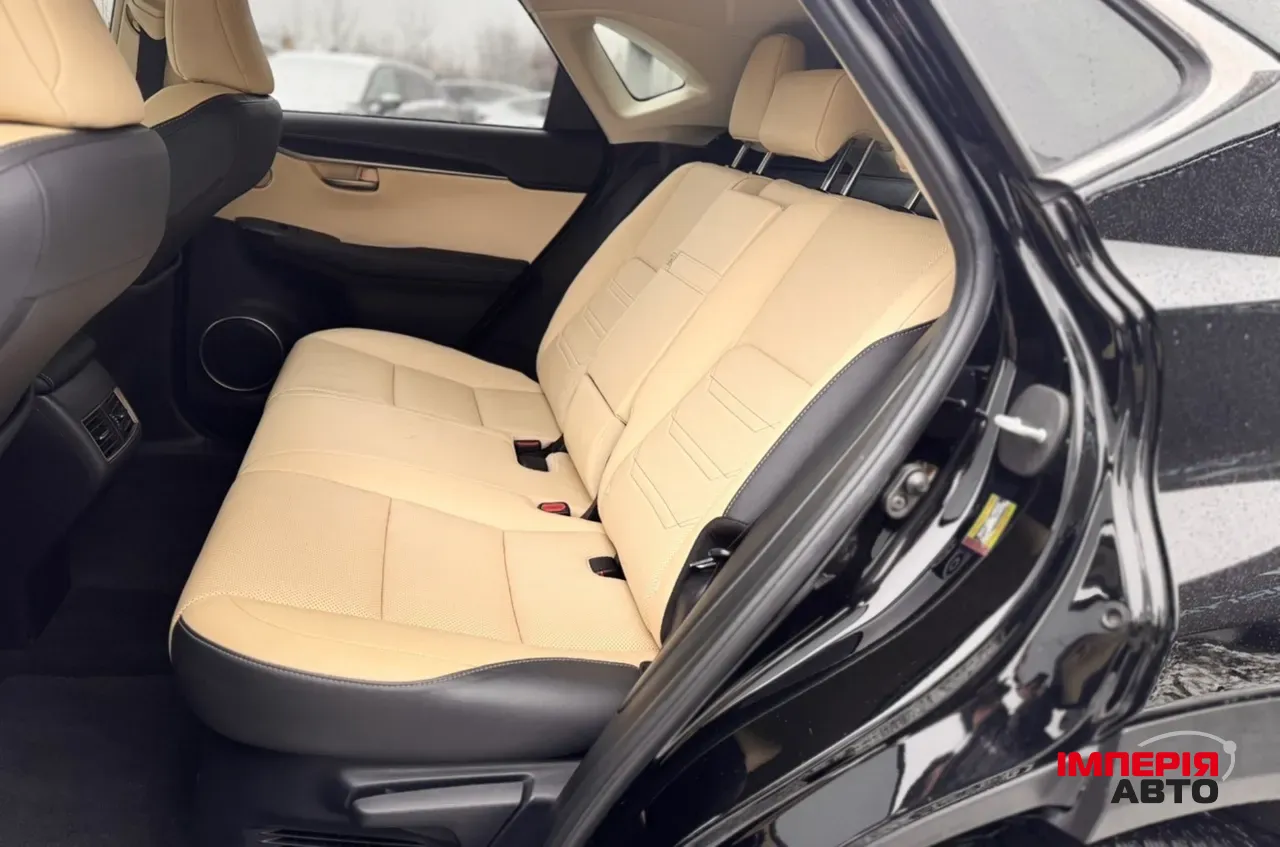 Lexus NX - фото 26