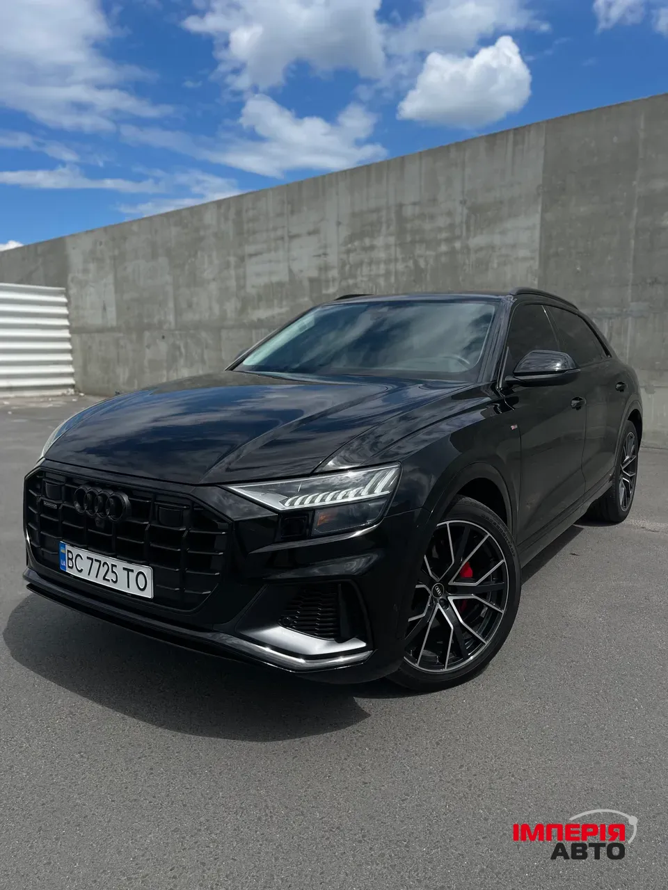 Audi Q8 - фото 1