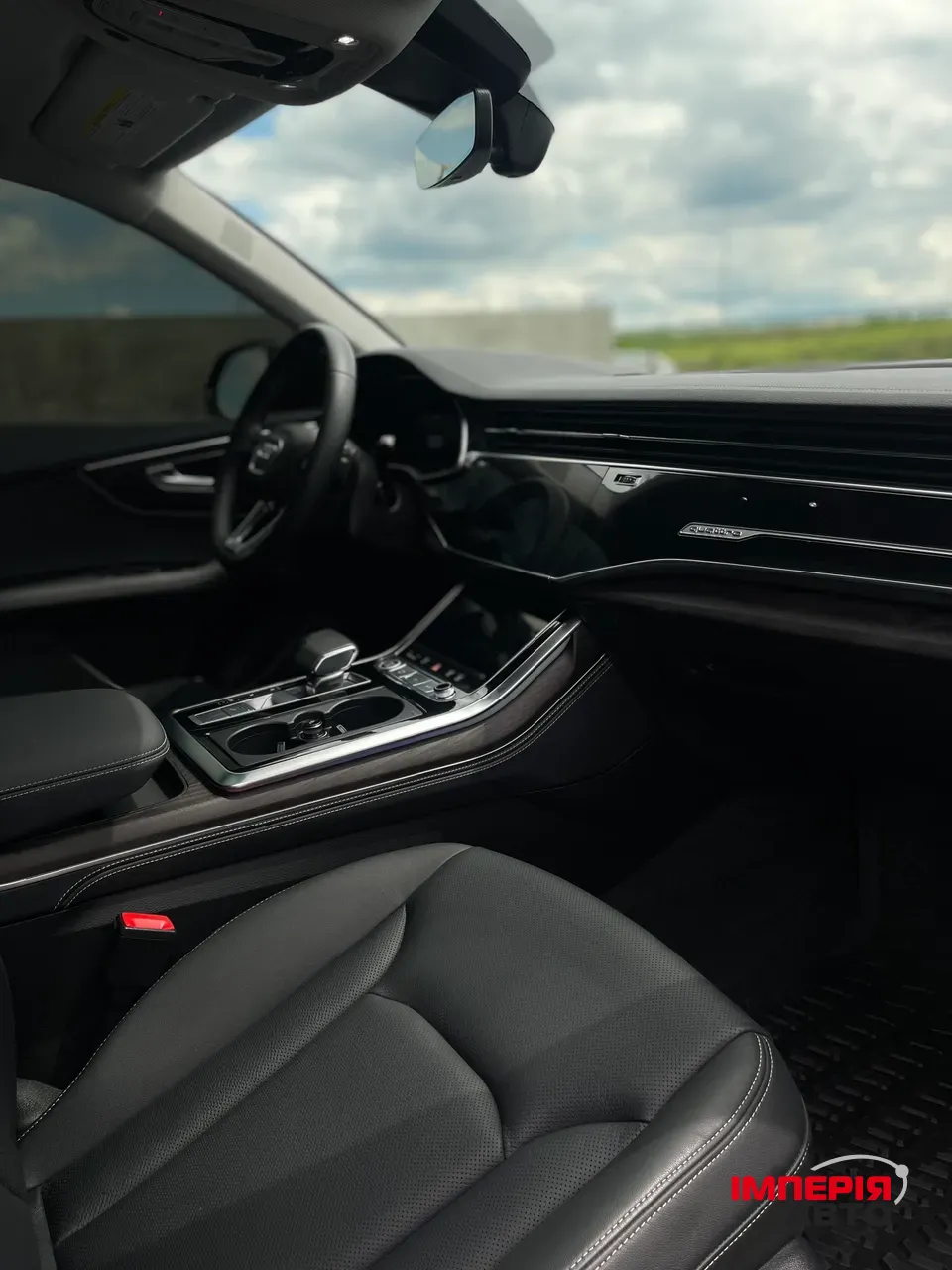 Audi Q8 - фото 9