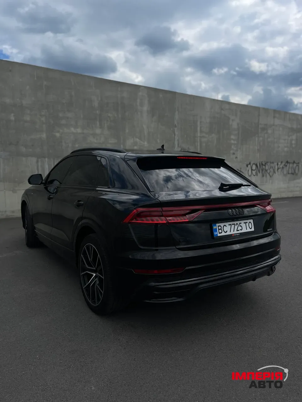 Audi Q8 - фото 7