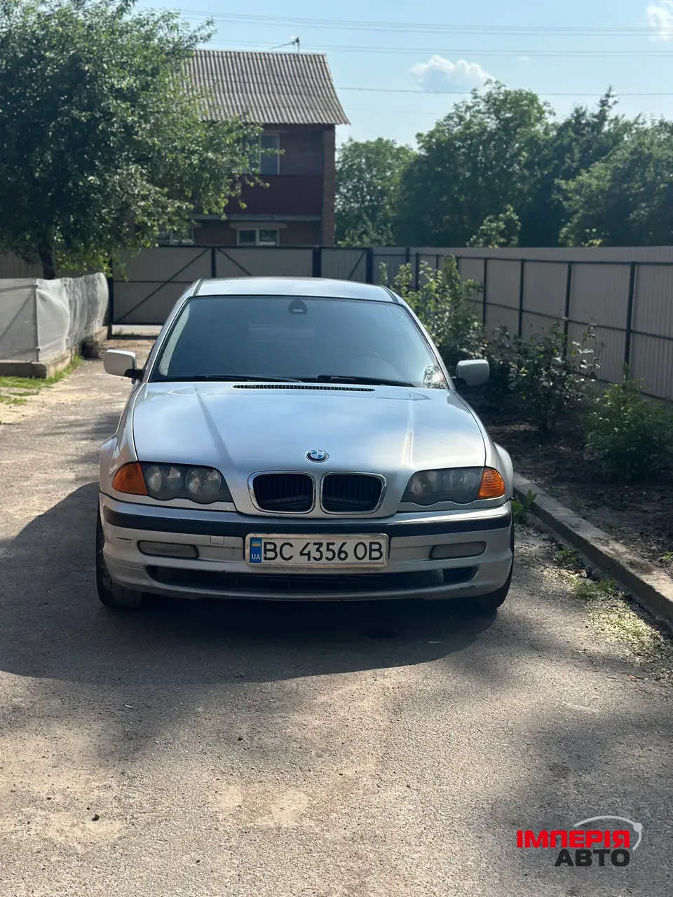 BMW 3 серії - фото 1