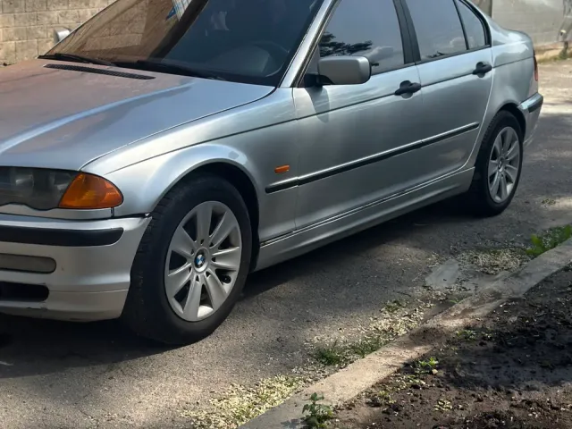 BMW 3 серії - фото 3