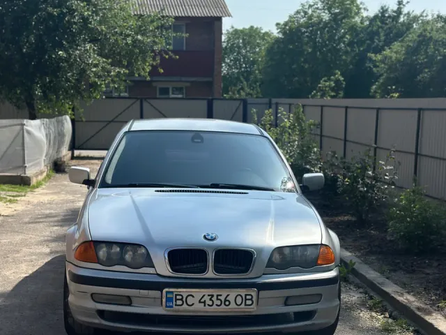 BMW 3 серії - фото 1