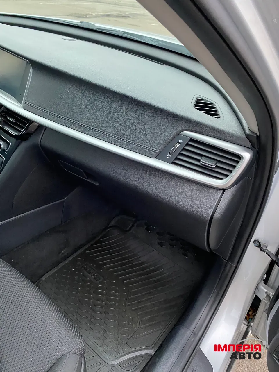 Kia Optima - фото 23