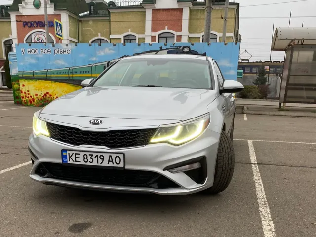 Kia Optima - фото 1