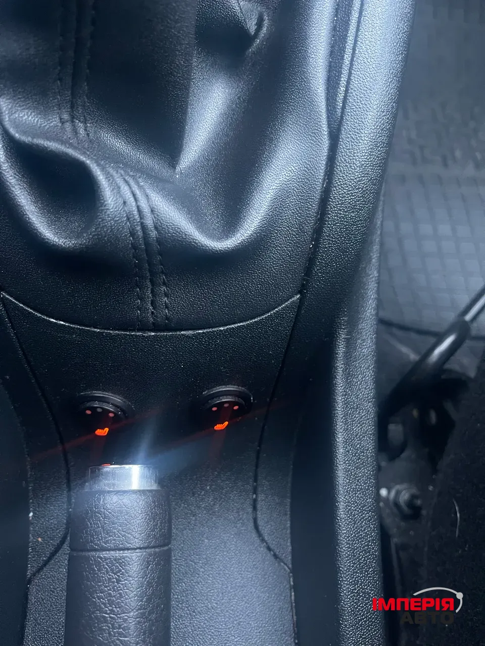 Peugeot 208 - фото 19
