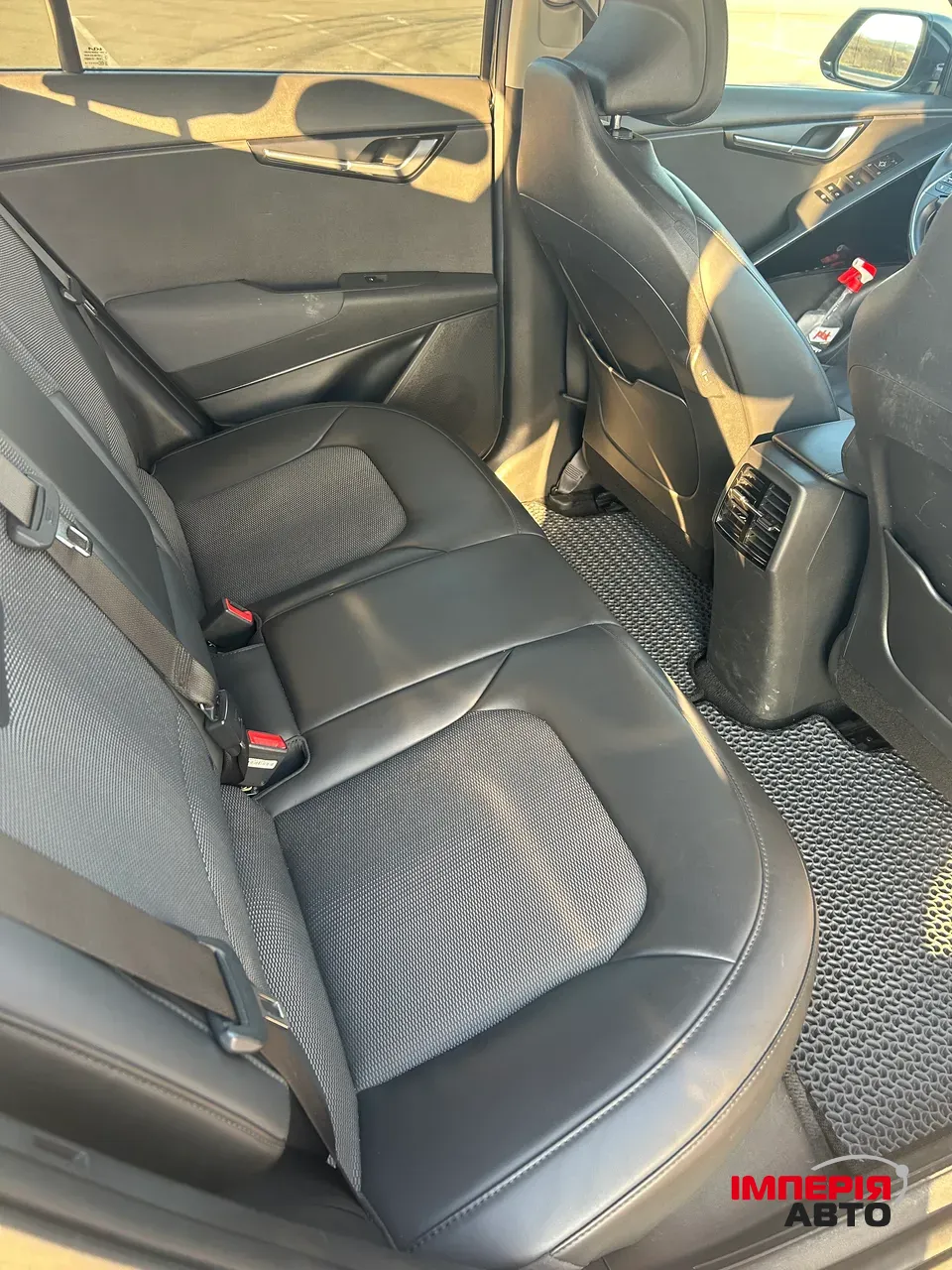 Kia Niro - фото 19