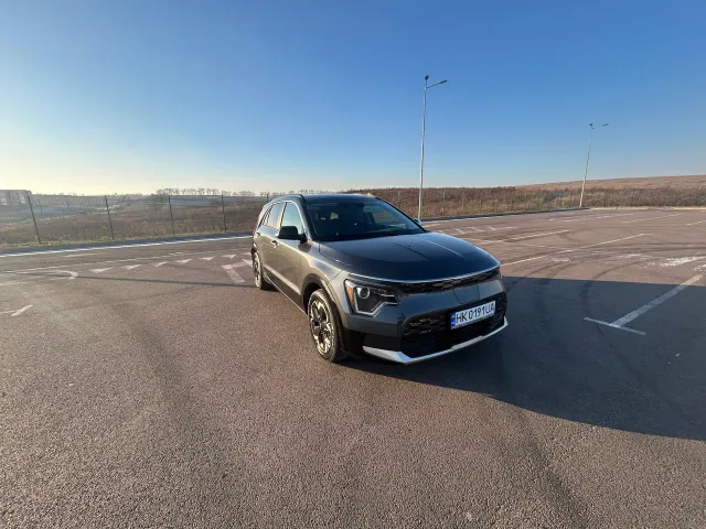 Kia Niro - фото 1