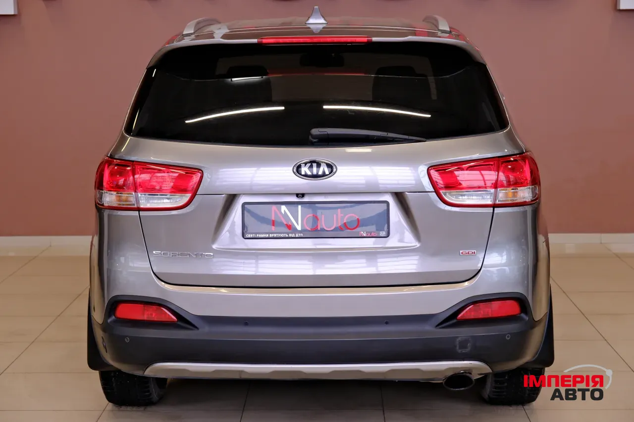 Kia Sorento - фото 6