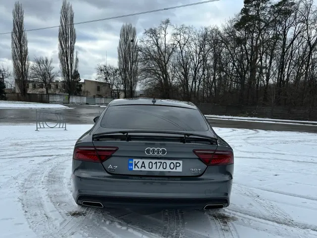 Audi A7 - фото 5