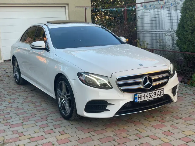 Mercedes-Benz E-Класс AMG - фото 3