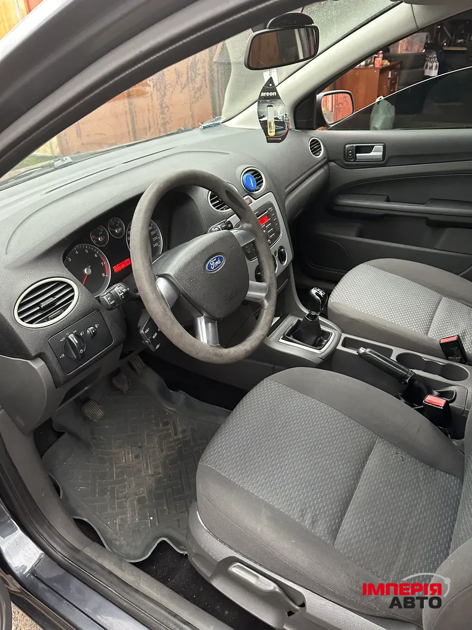 Ford Focus - фото 8