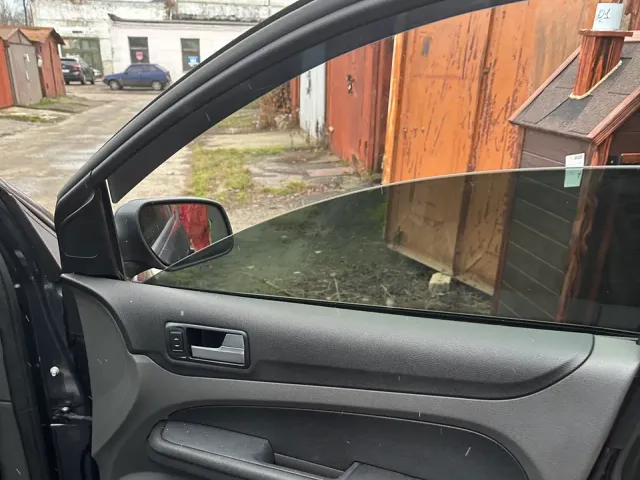 Ford Focus - фото 4