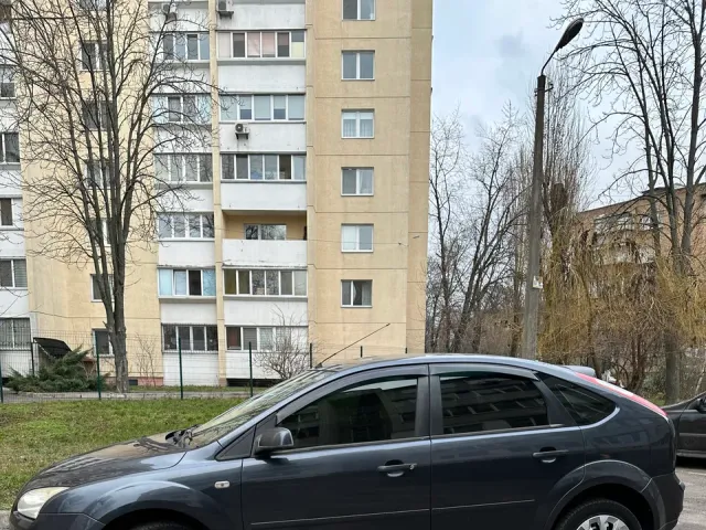 Ford Focus - фото 3