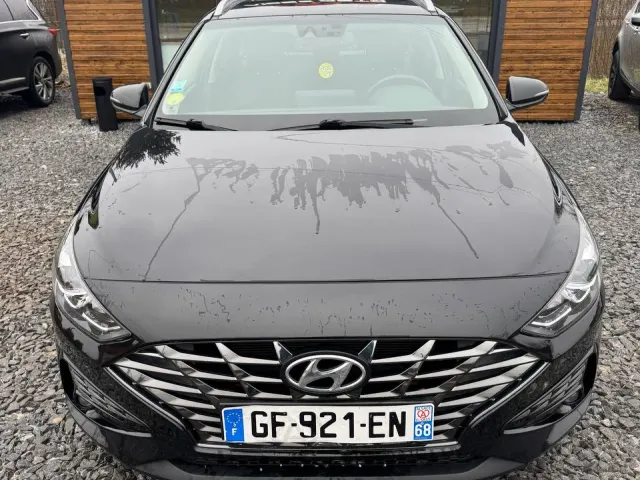 Hyundai i30 - фото 1