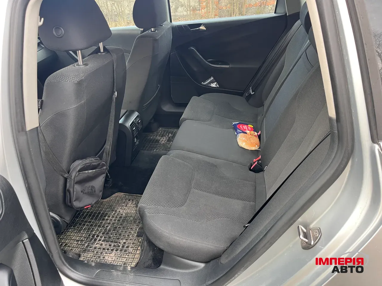 Volkswagen Passat - фото 8