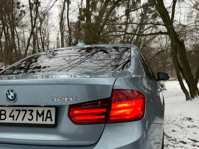 BMW 3 серії - фото 3