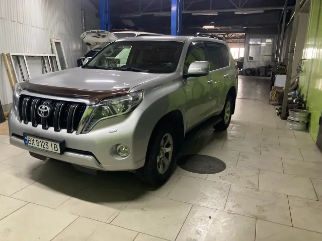Toyota Land Cruiser Prado - фото 3