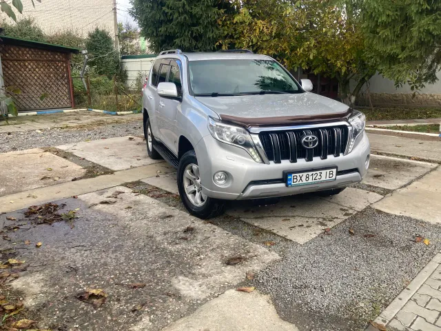 Toyota Land Cruiser Prado - фото 2