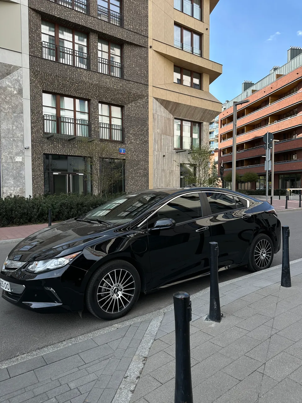 Chevrolet Volt - фото 1