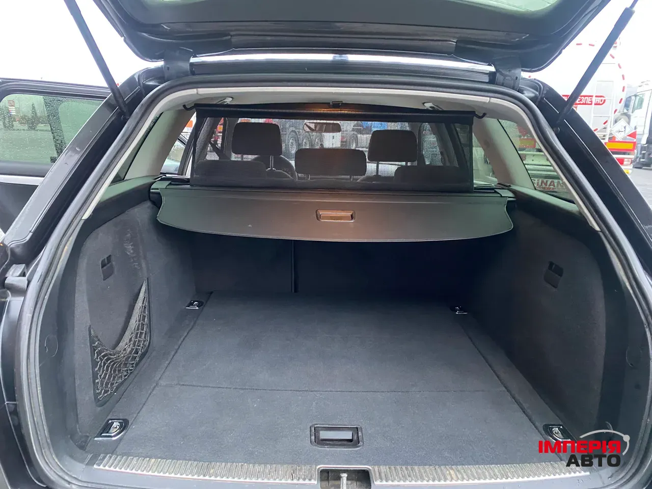 Audi A4 - фото 34