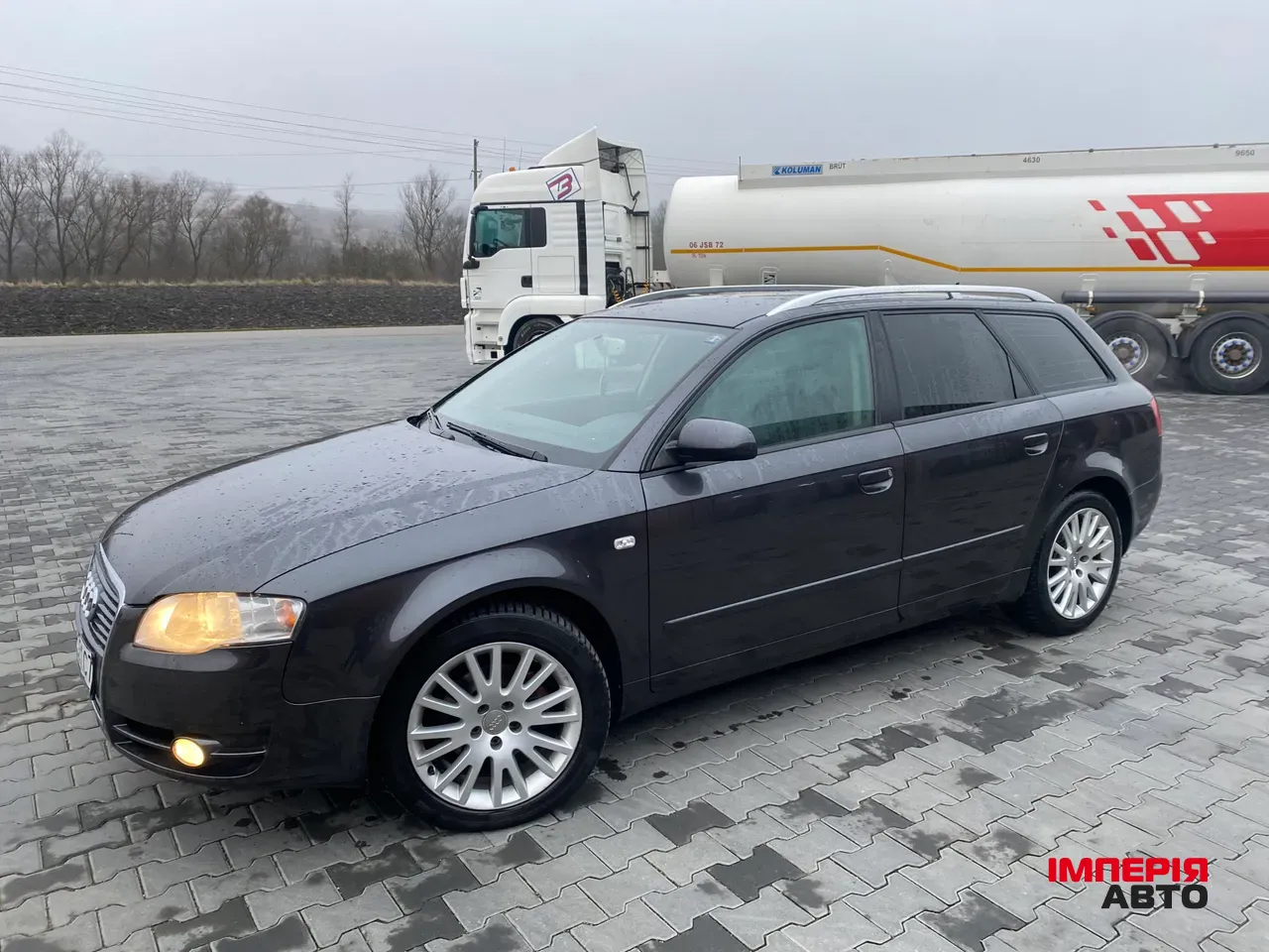 Audi A4 - фото 5