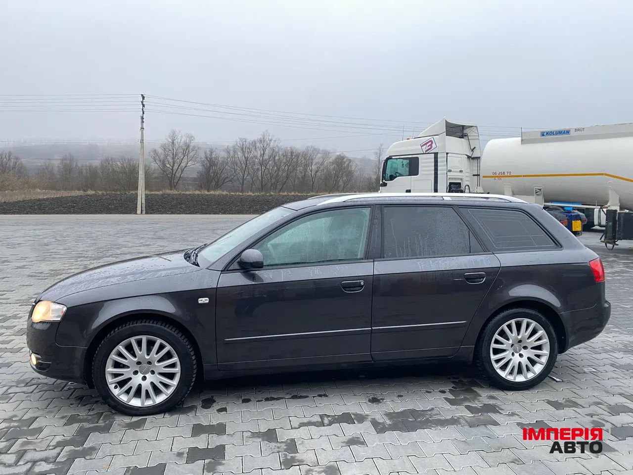 Audi A4 - фото 7