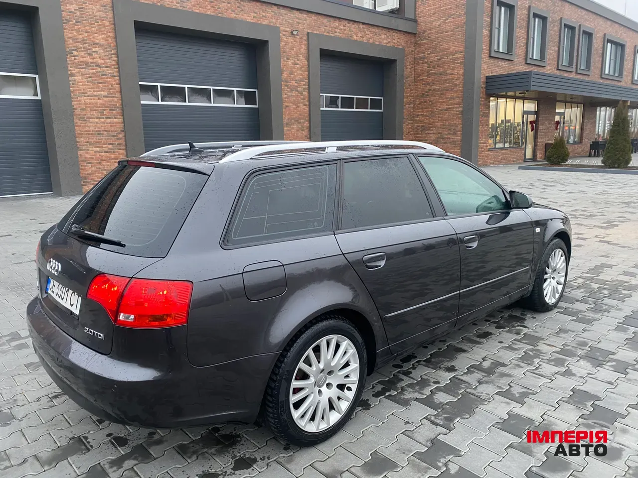 Audi A4 - фото 16