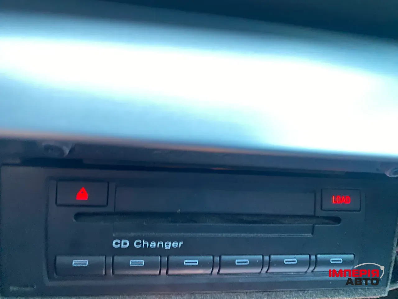 Audi A4 - фото 35