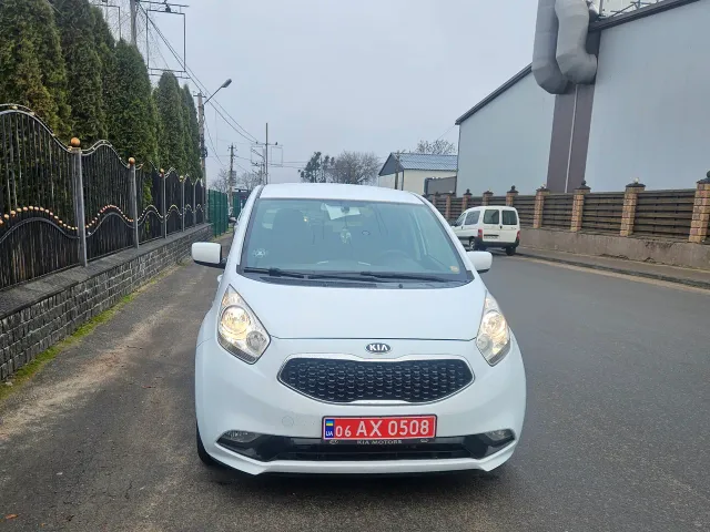 Kia Venga - фото 5