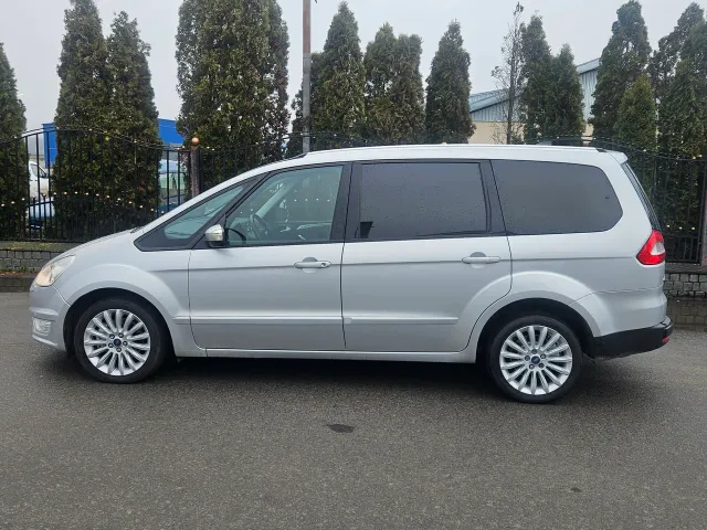 Ford Galaxy - фото 4