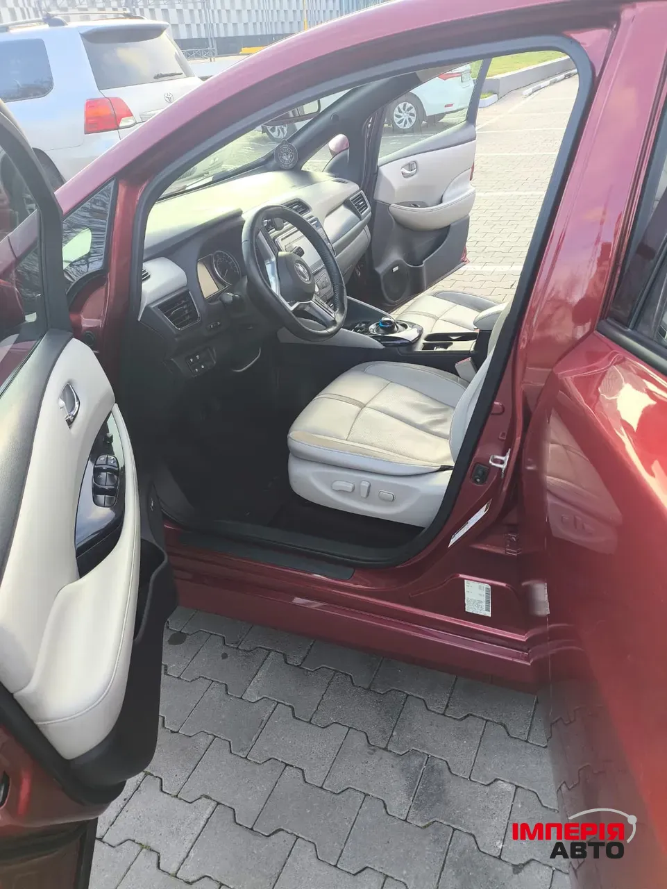 Nissan Leaf - фото 17