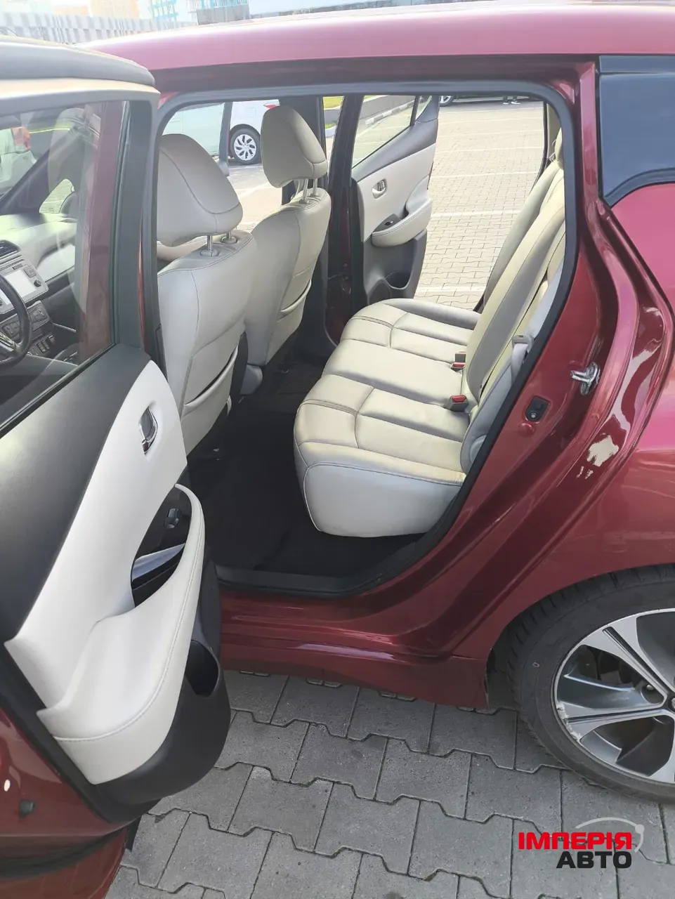 Nissan Leaf - фото 7