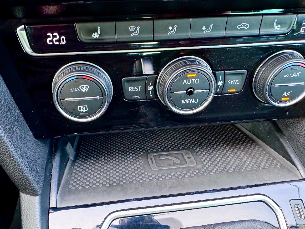 Volkswagen Passat - фото 23