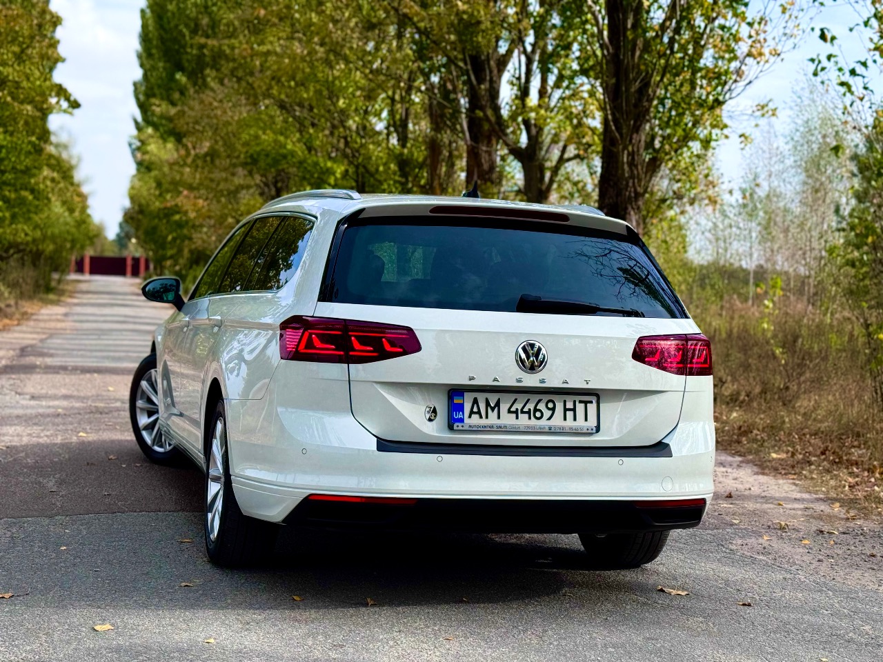 Volkswagen Passat - фото 9