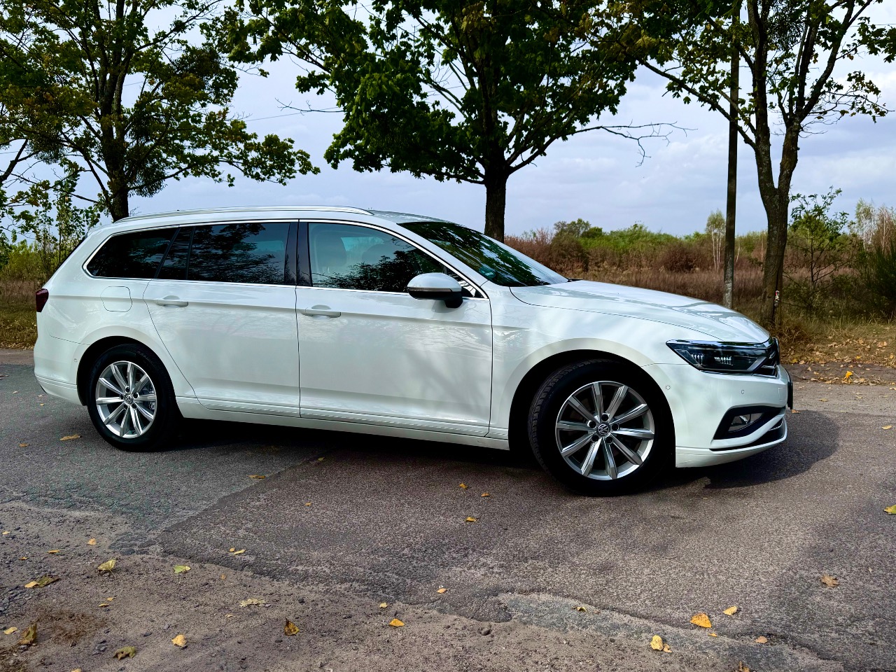 Volkswagen Passat - фото 26
