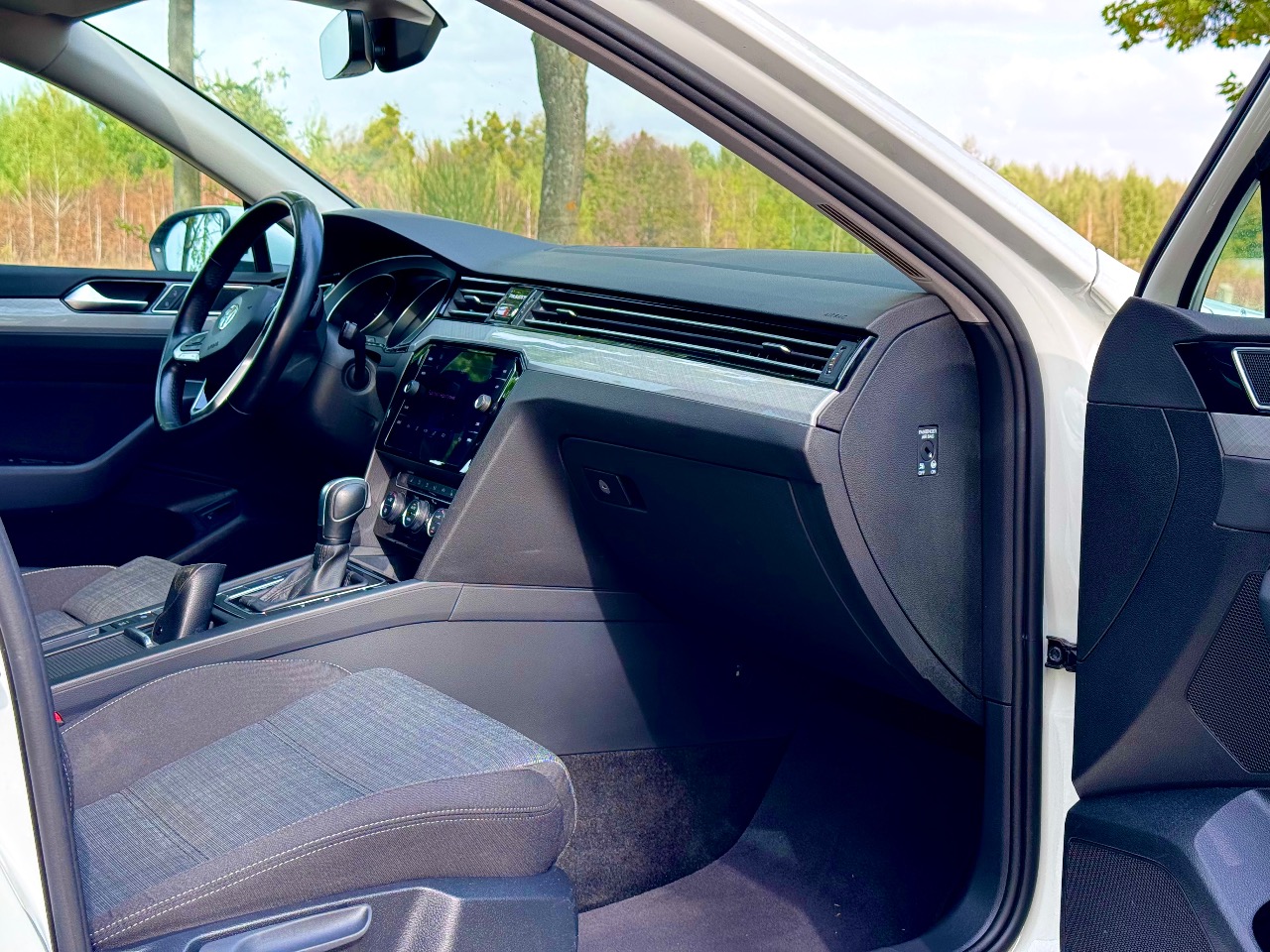 Volkswagen Passat - фото 10