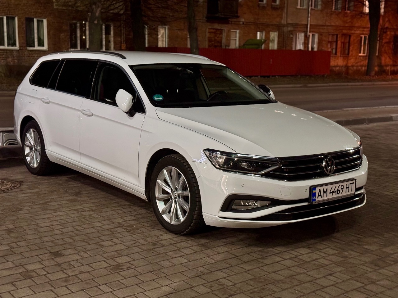 Volkswagen Passat - фото 8