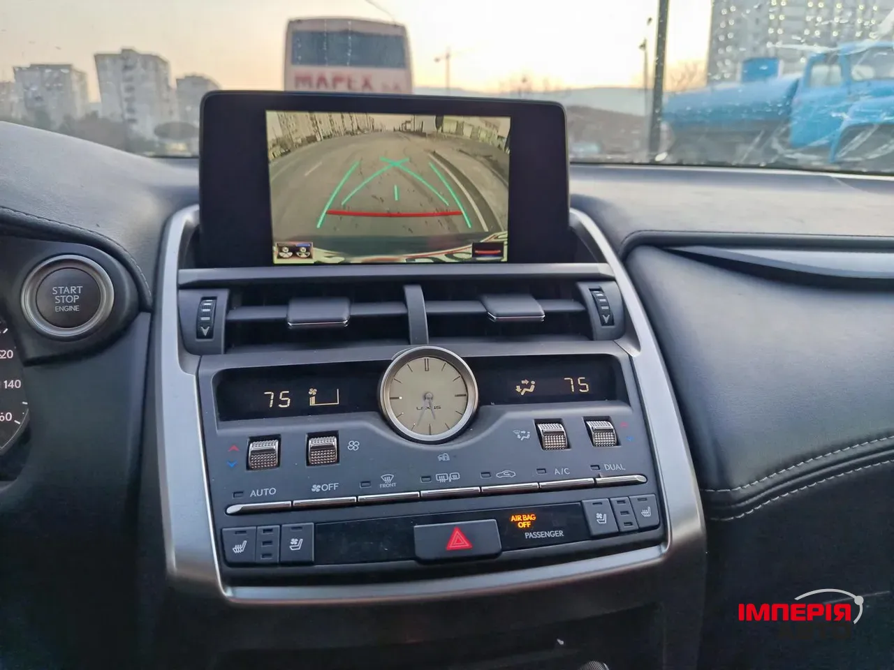 Lexus NX - фото 6