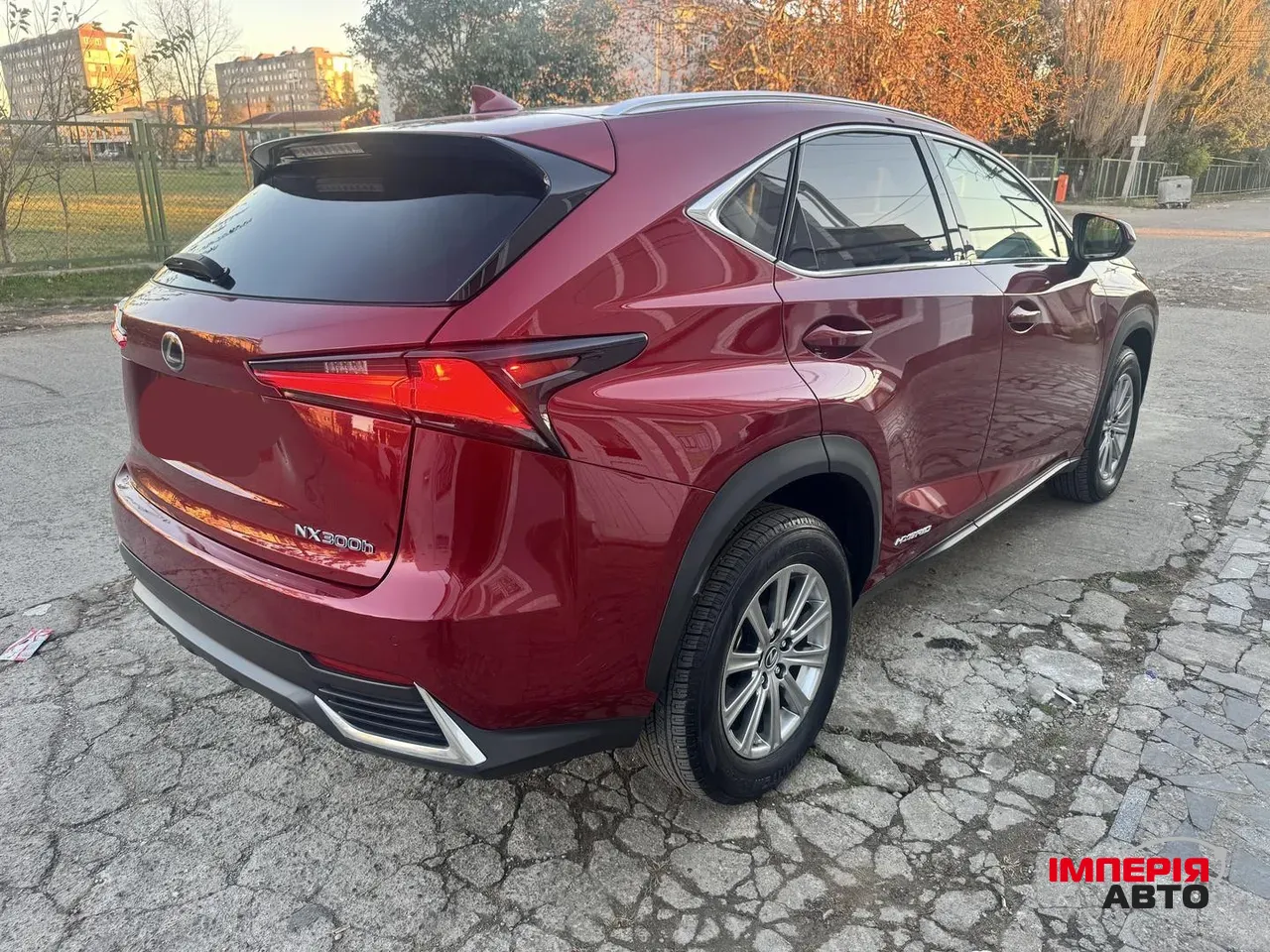 Lexus NX - фото 13