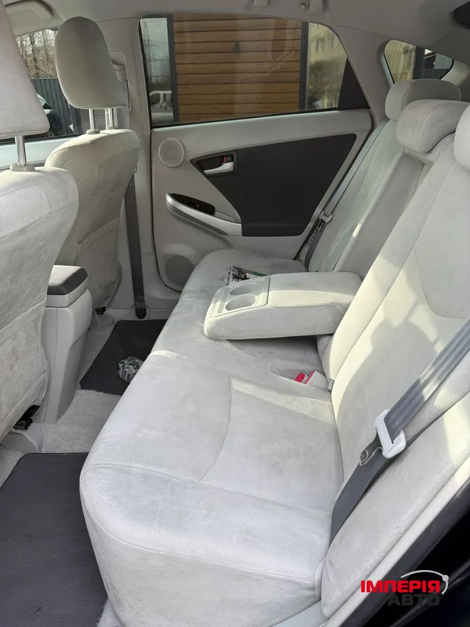 Toyota Prius - фото 15