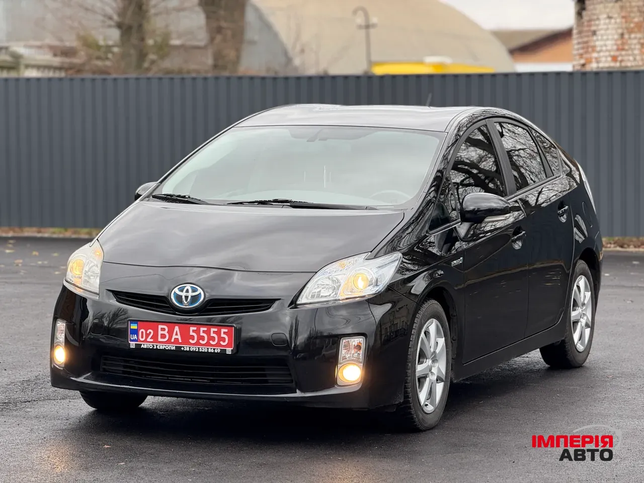 Toyota Prius - фото 1