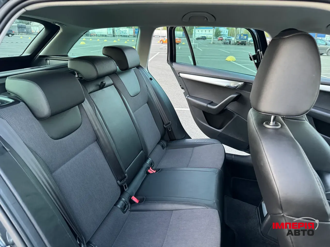 Skoda Octavia - фото 8