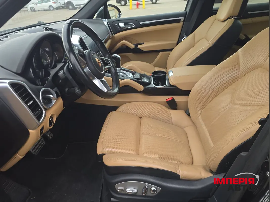 Porsche Cayenne - фото 9