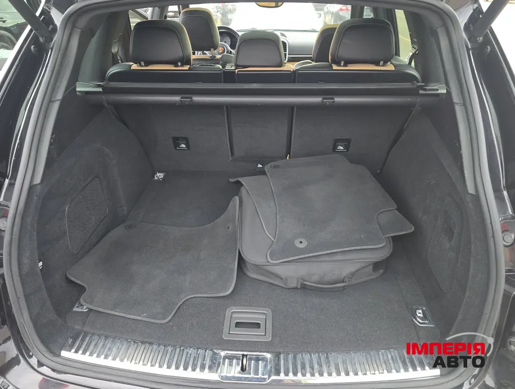 Porsche Cayenne - фото 17