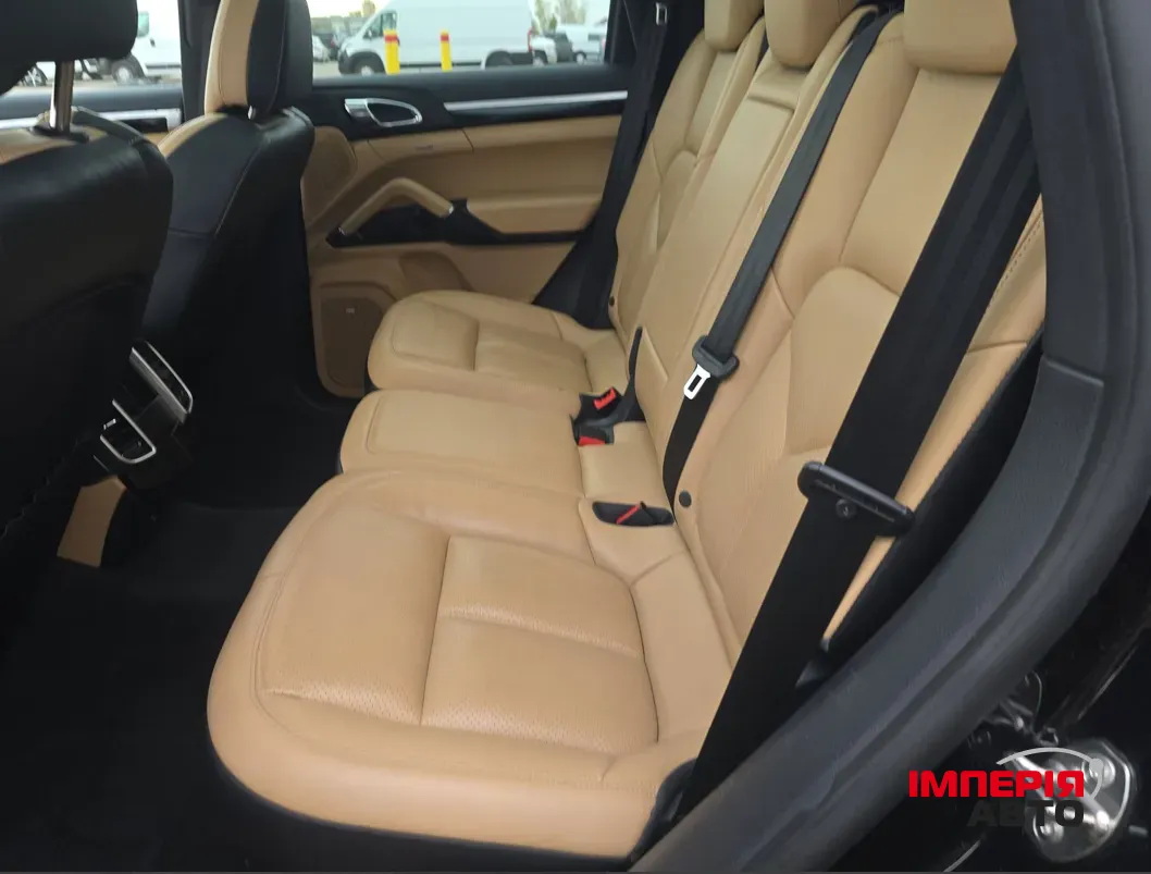 Porsche Cayenne - фото 11