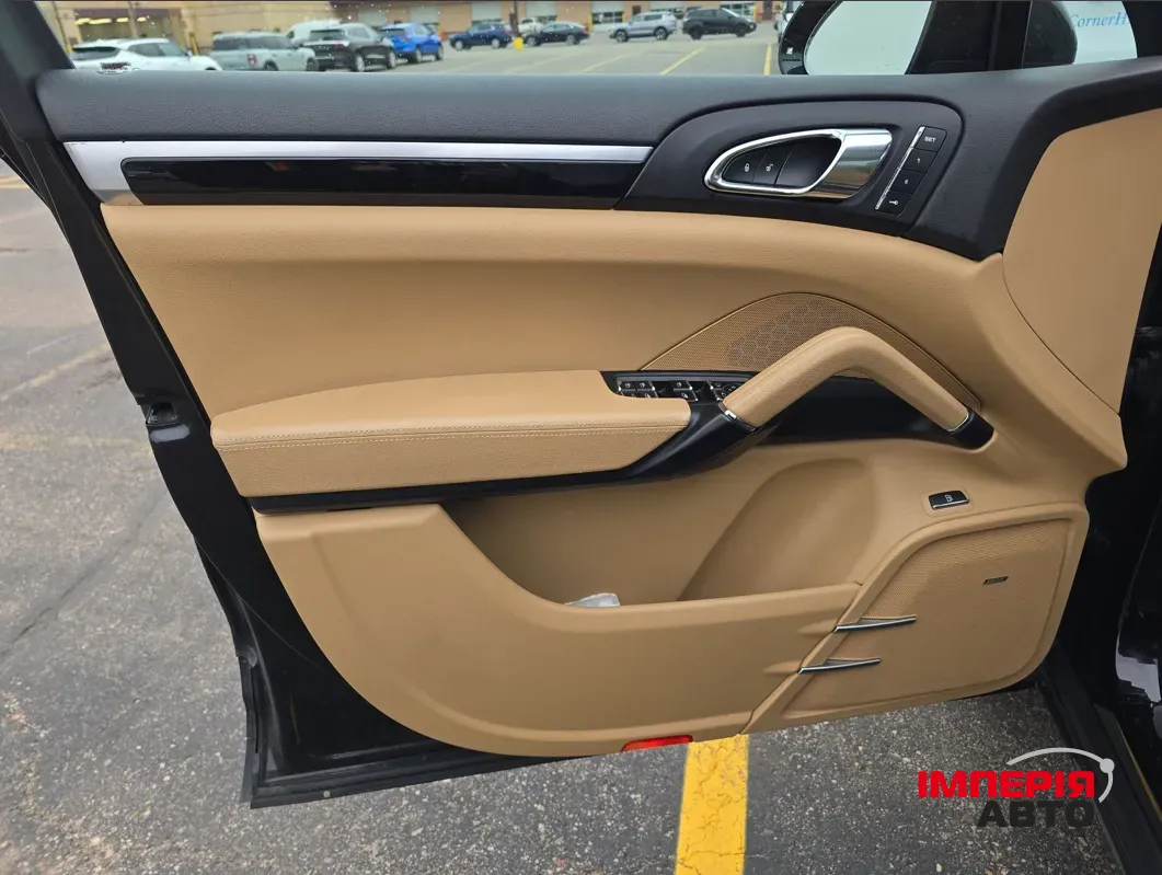 Porsche Cayenne - фото 13