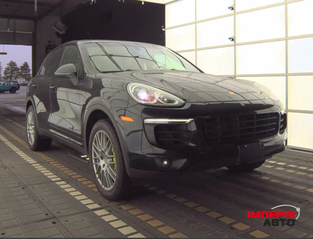 Porsche Cayenne - фото 2